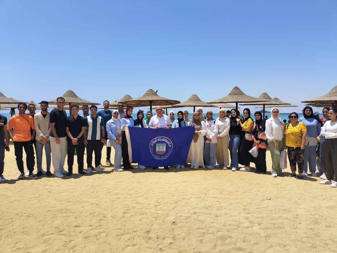 شباب الاسماعيلية على شواطئ السويس