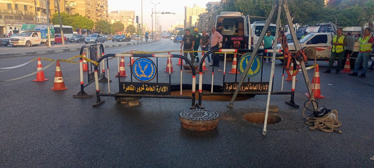 هبوط أرضي بميدان التجنيد  (5)