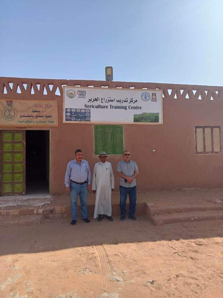 احد معامل الانتاج بالداخلة احد معامل الانتاج بالداخلة