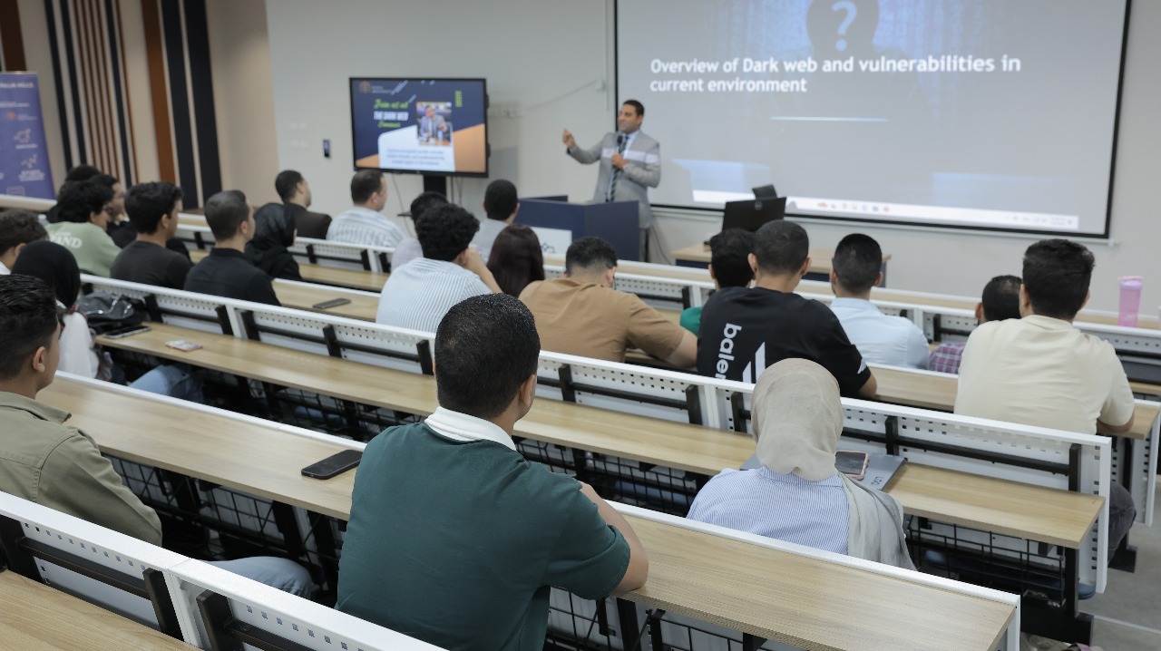 ندوة بعنوان استكشف أسرار الدارك ويب” (3)