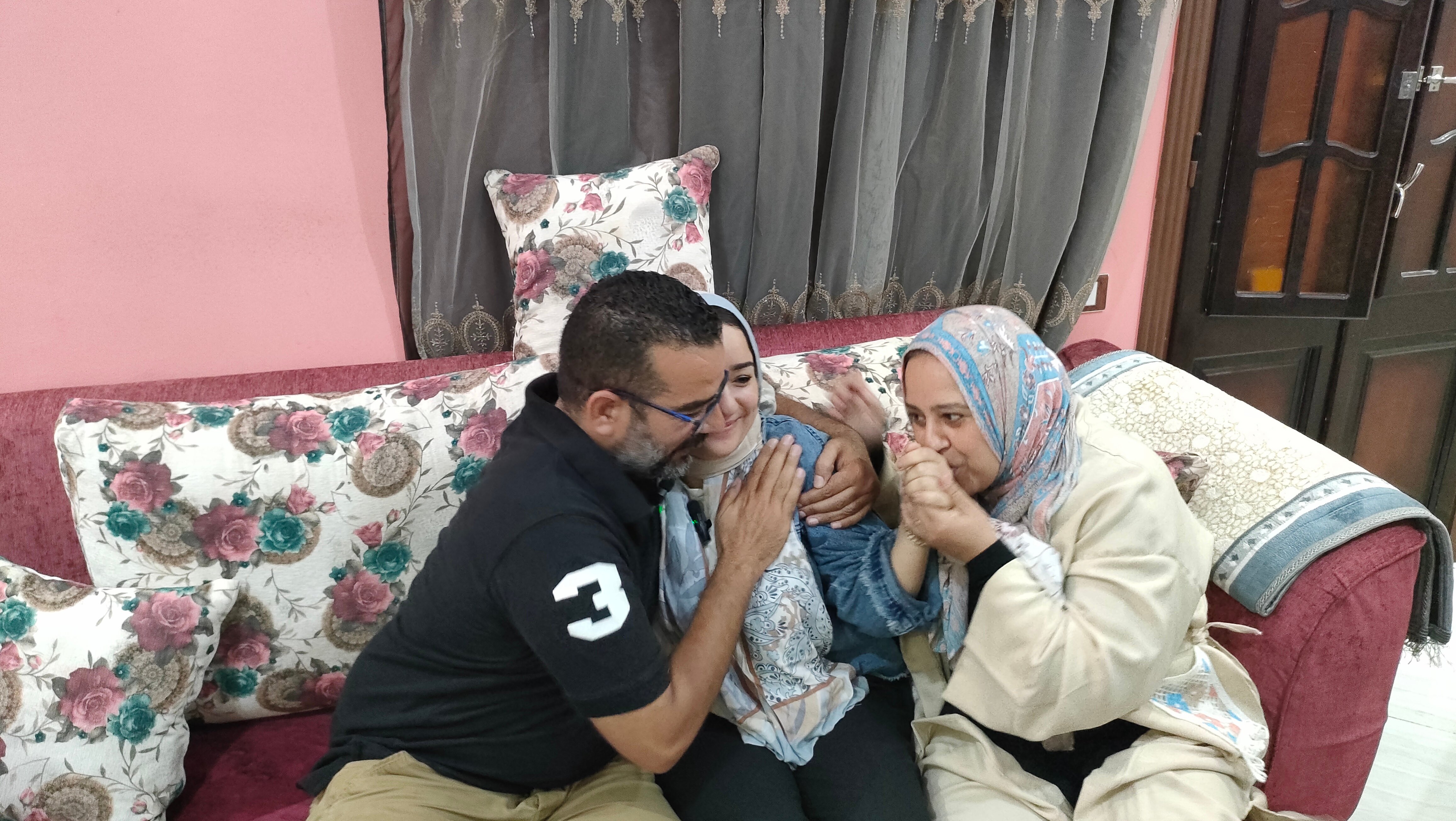فرحة بمنزل الطالبة فرحة بمنزل الطالبة