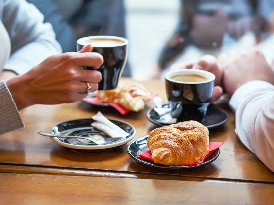 تقديم المشروبات