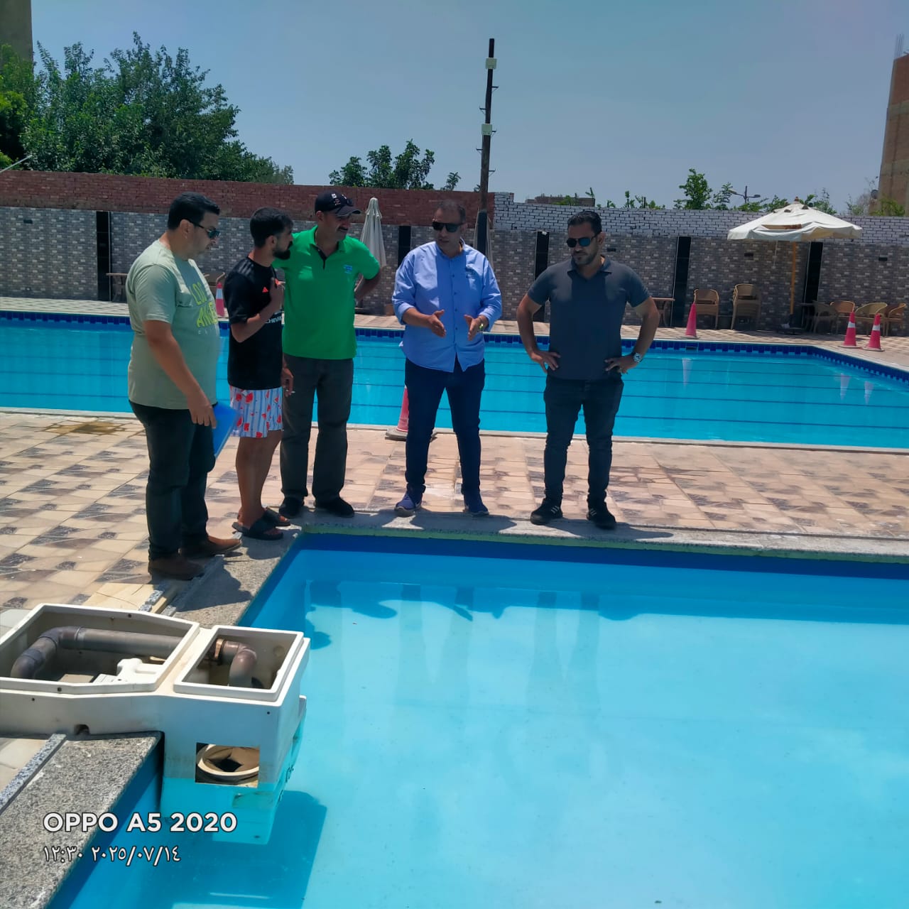 متابعة حمامات السباحة