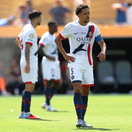 حزن لاعبى باريس