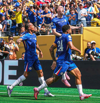 احتفال وفرحة لاعبى تشيلسى