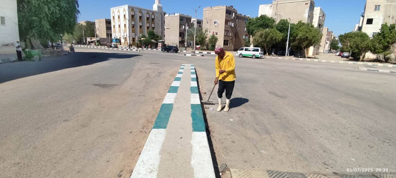 نظافة غير مسبوقة فى شوارع الخارجه نظافة غير مسبوقة فى شوارع الخارجه