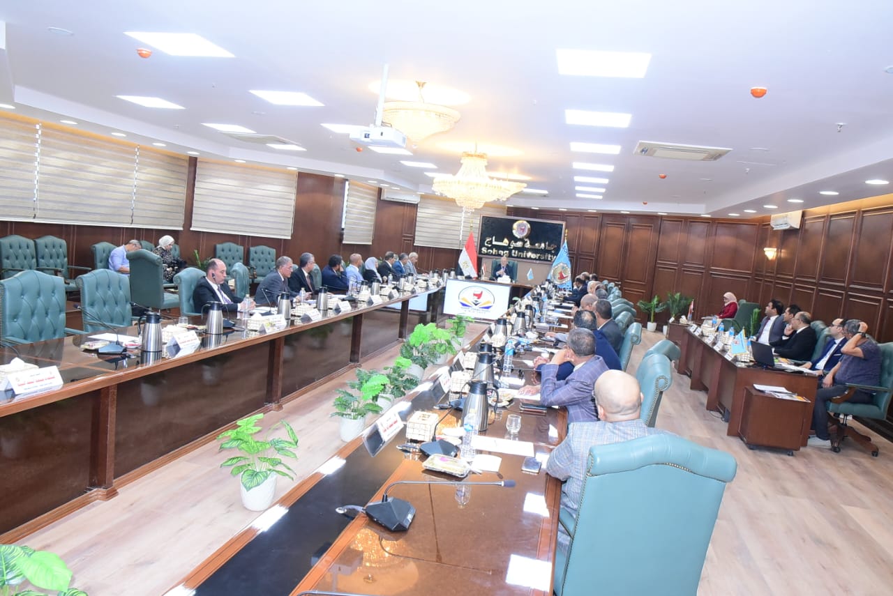 جانب من الجلسة (1)