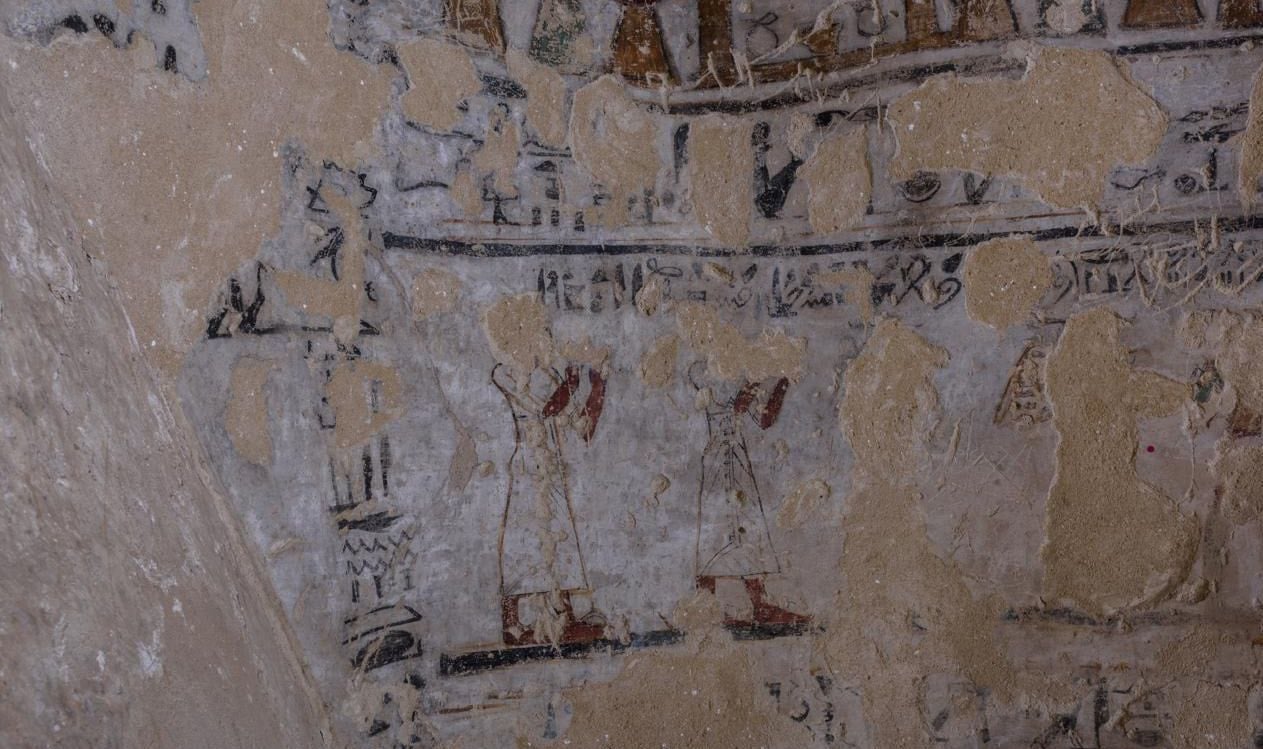 ترميم مقبرة الاخوين (1)