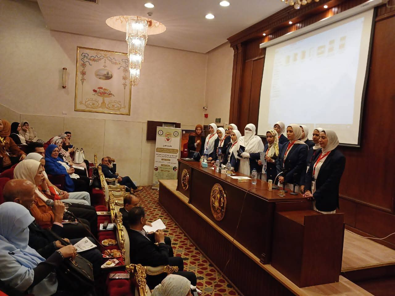 قسم العلاقات العامة والإعلان يناقش مشروعات تخرج دفعة 2025 بكلية الإعلام بنات جامعة الأزهر (2)