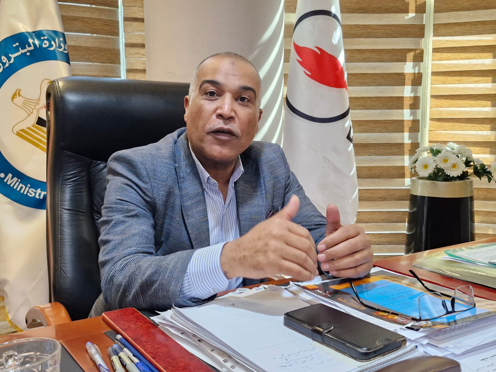حوار نقيب العاملين بالبترول (4)