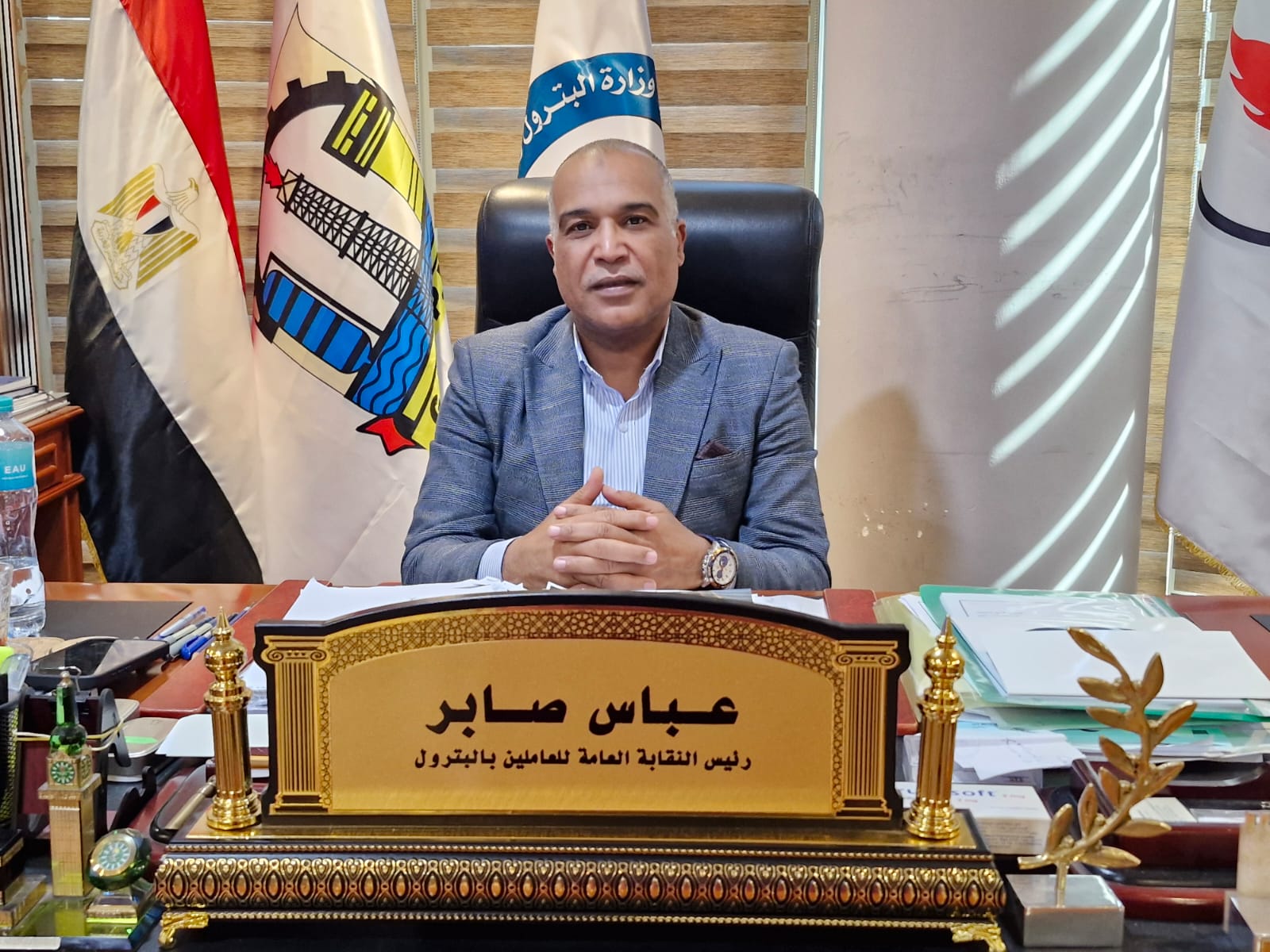 حوار نقيب العاملين بالبترول (2)