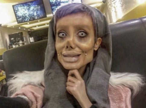 شبيهة إنجلينا جولى شبيهة إنجلينا جولى