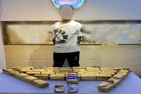 أحد المتهمين أحد المتهمين