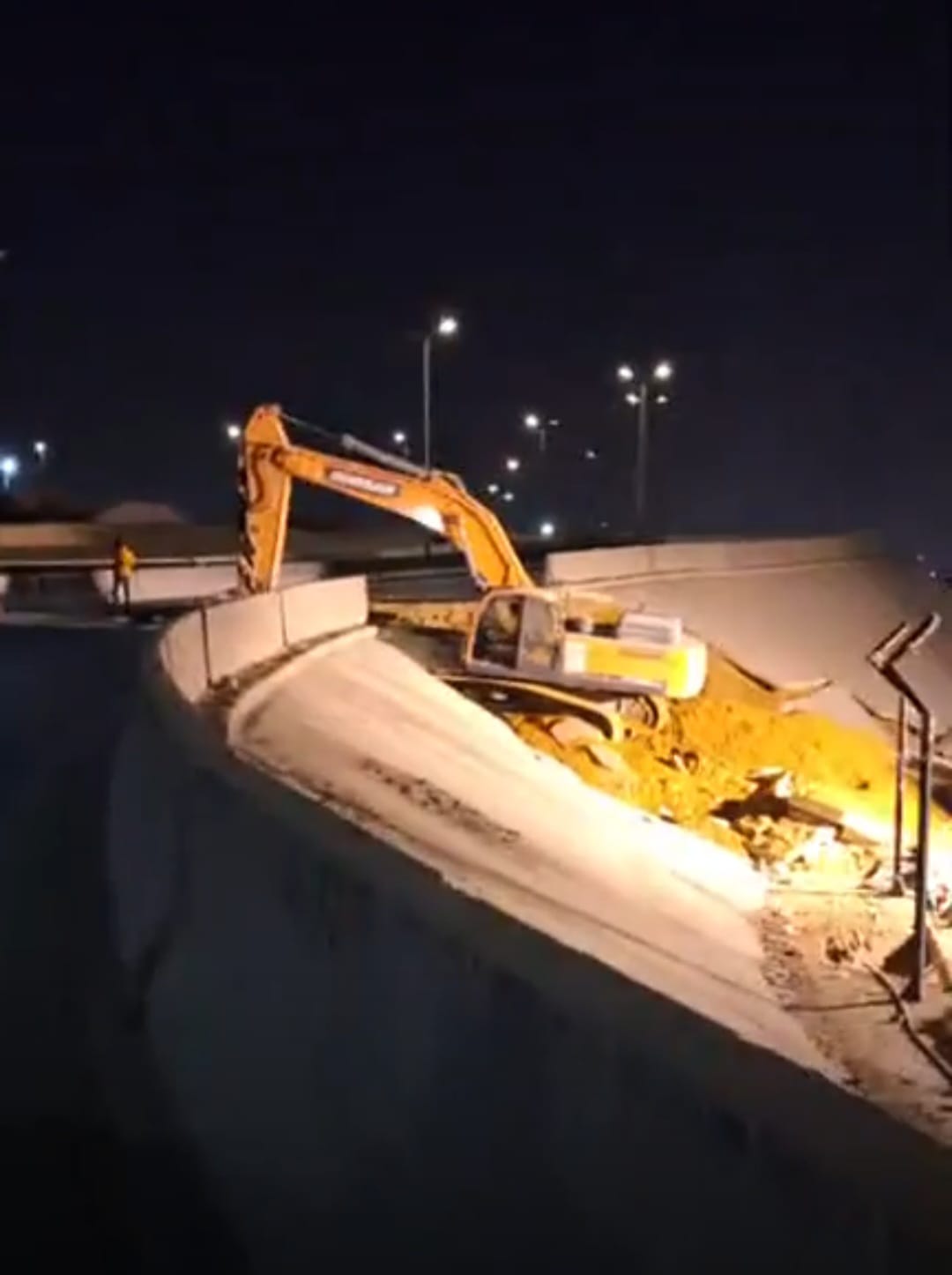 جانب من أعمال الإصلاحات (3)