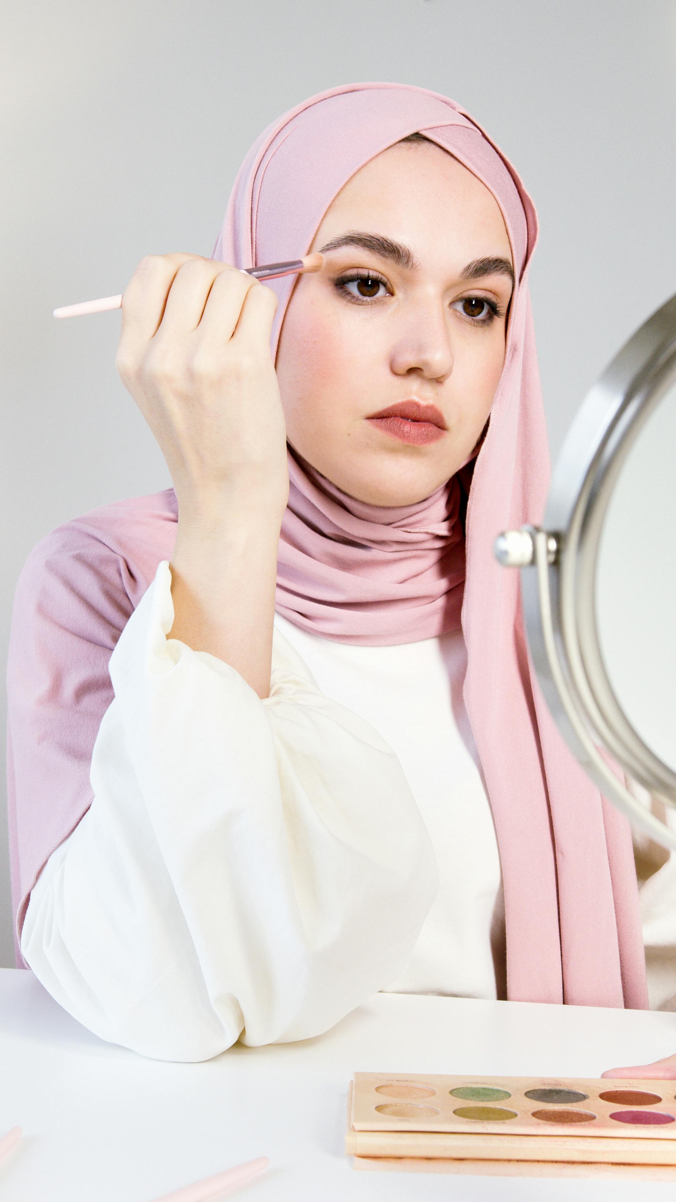 وضع المكياج فى الصيف وضع المكياج فى الصيف