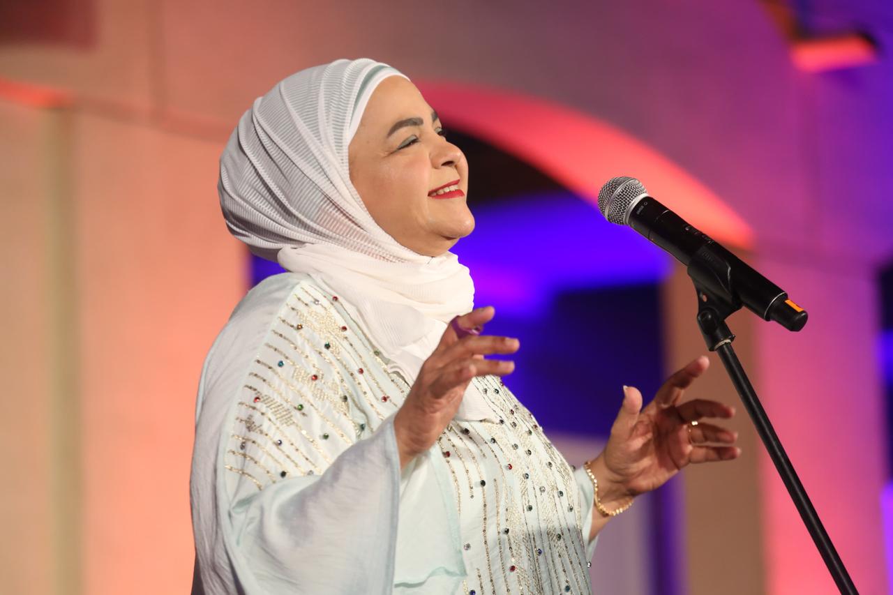 الفنانة حنان ماضي