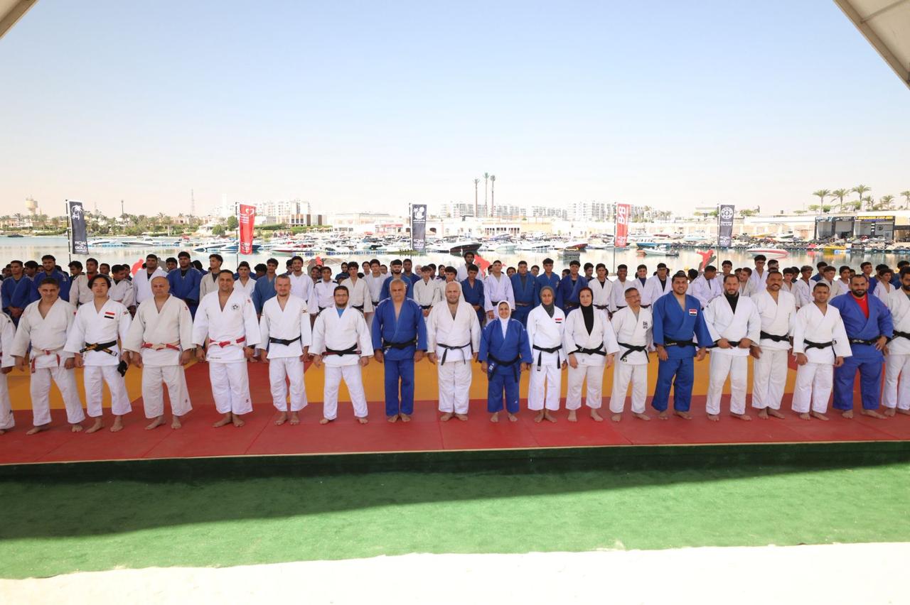 انطلاق معسكر العلمين