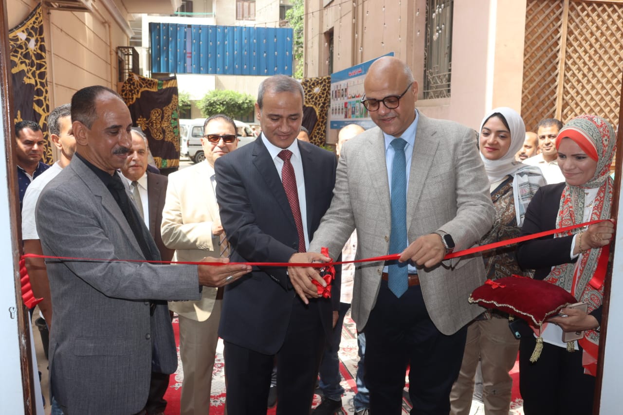 خلال افتتاح مكتبة دار المعارف