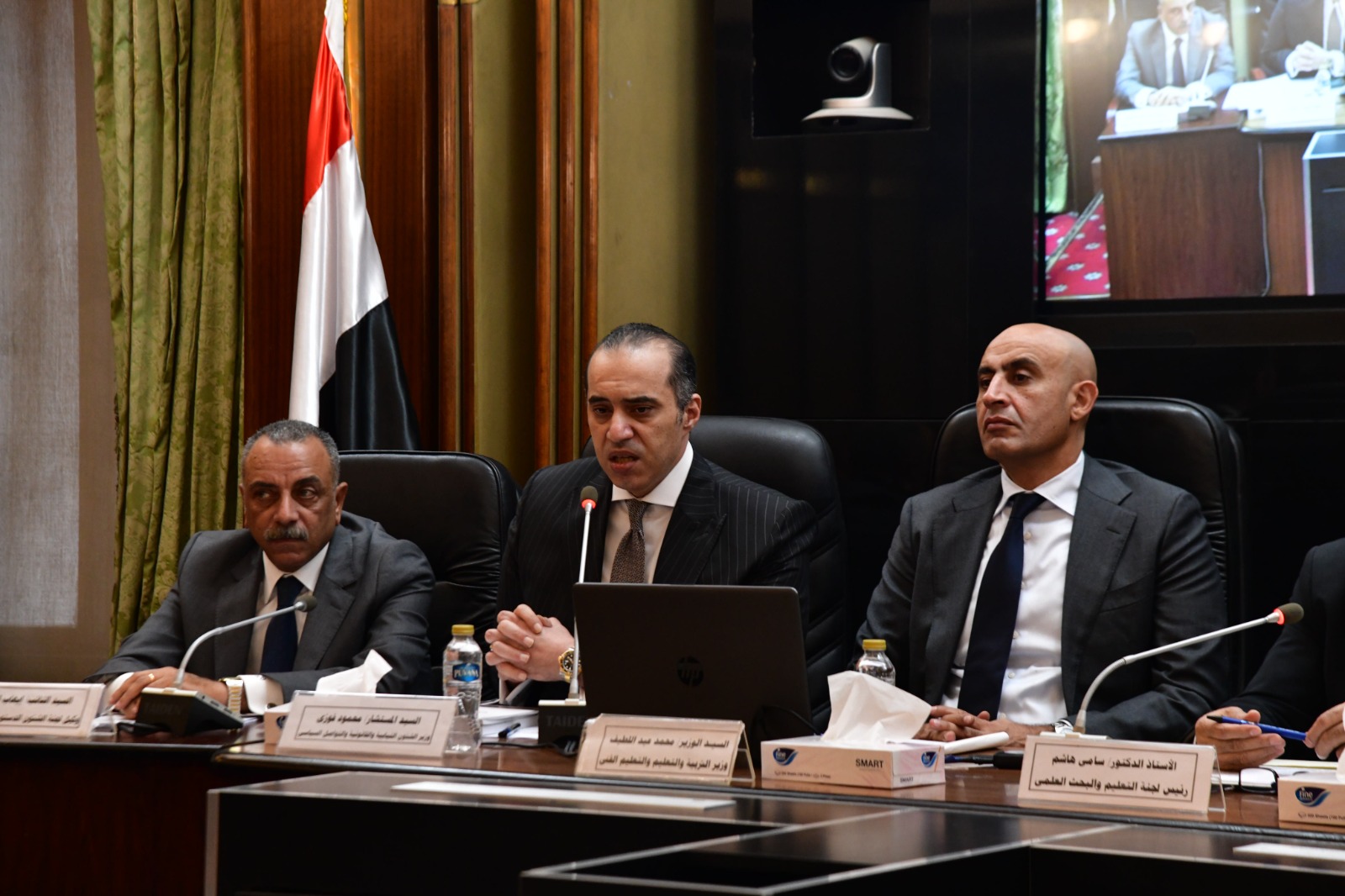 وزير التعليم  (2)