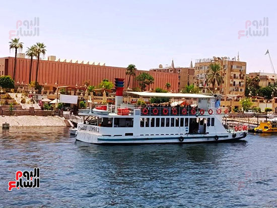 لحظات-رسو-المعديات-الجديدة-على-ضفة-النيل-الشرقية لحظات-رسو-المعديات-الجديدة-على-ضفة-النيل-الشرقية