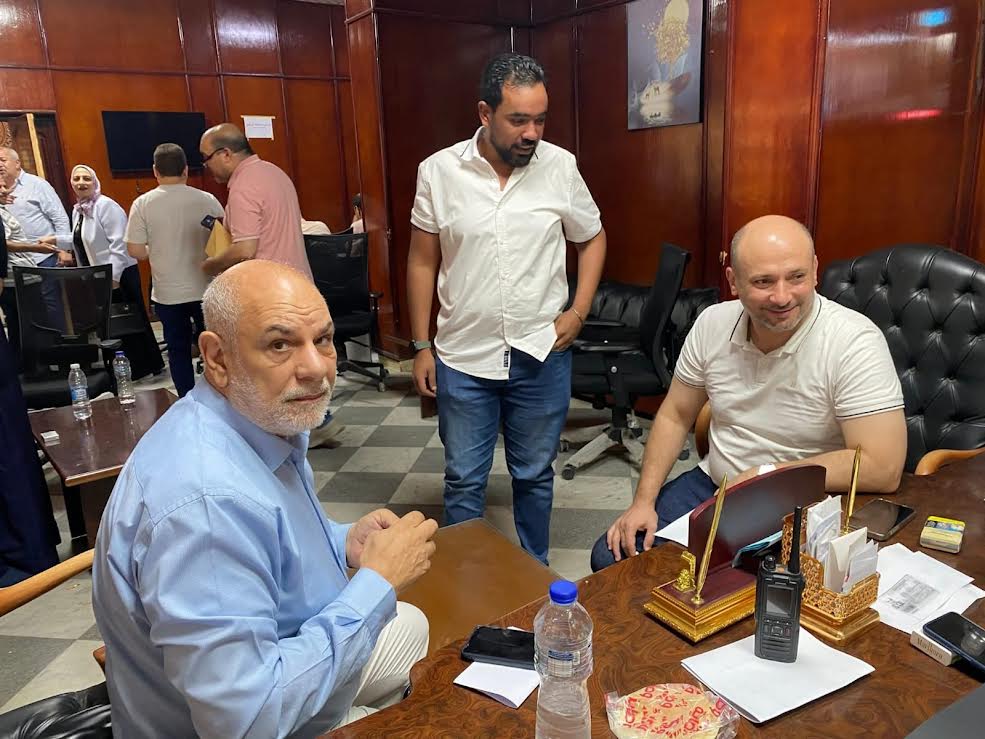 الكشف الطبى على المتقدمين لانتخابات مجلس الشيوخ بمستشفى الفيوم العام