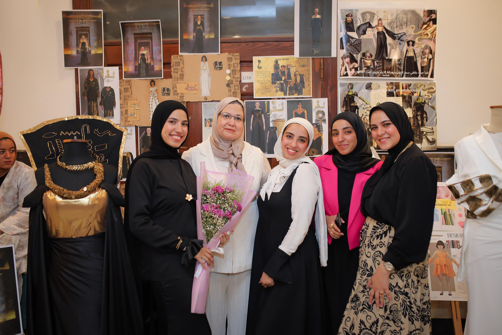 فرحة الطلاب بعد العرض