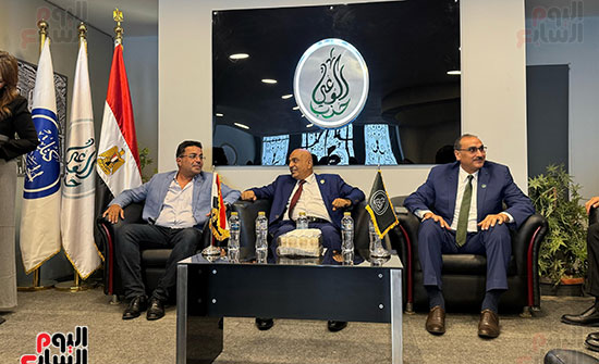 جانب من لقاء قيادات حزب الوعى