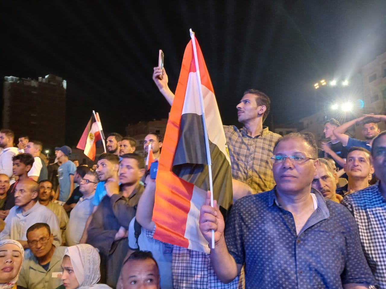 لقطات من المؤتمر الجماهيري