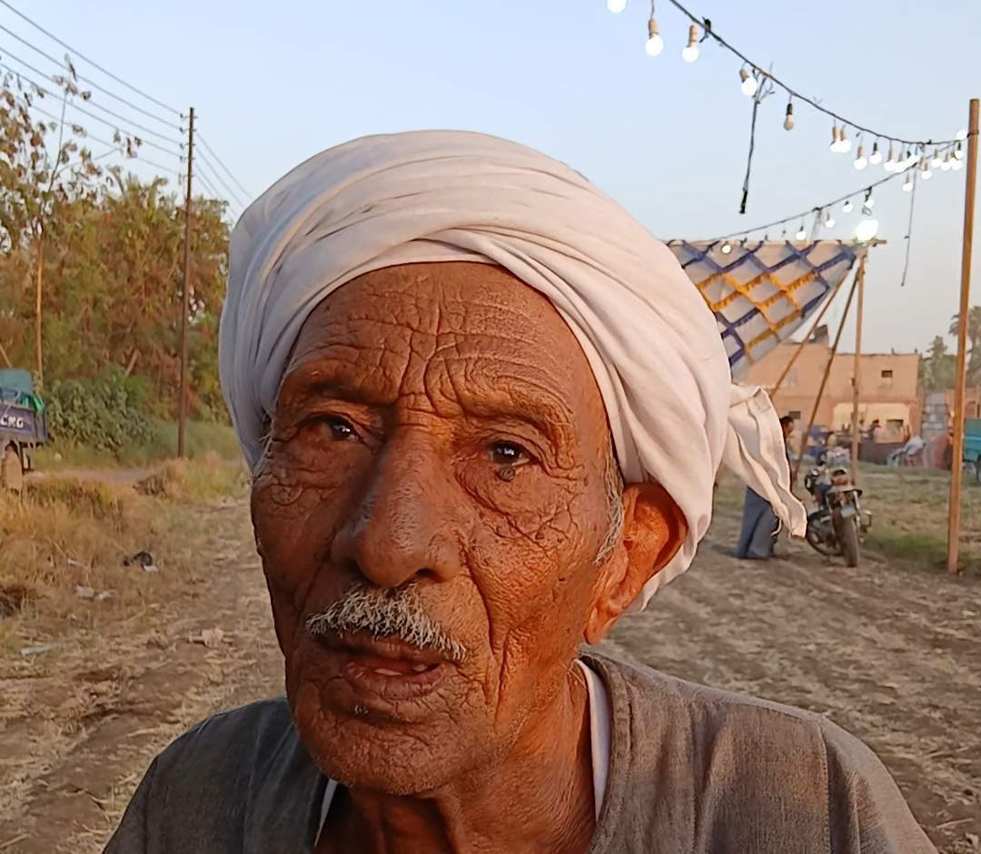 _العم محمد مبارك لاعب تحطيب بقنا _العم محمد مبارك لاعب تحطيب بقنا