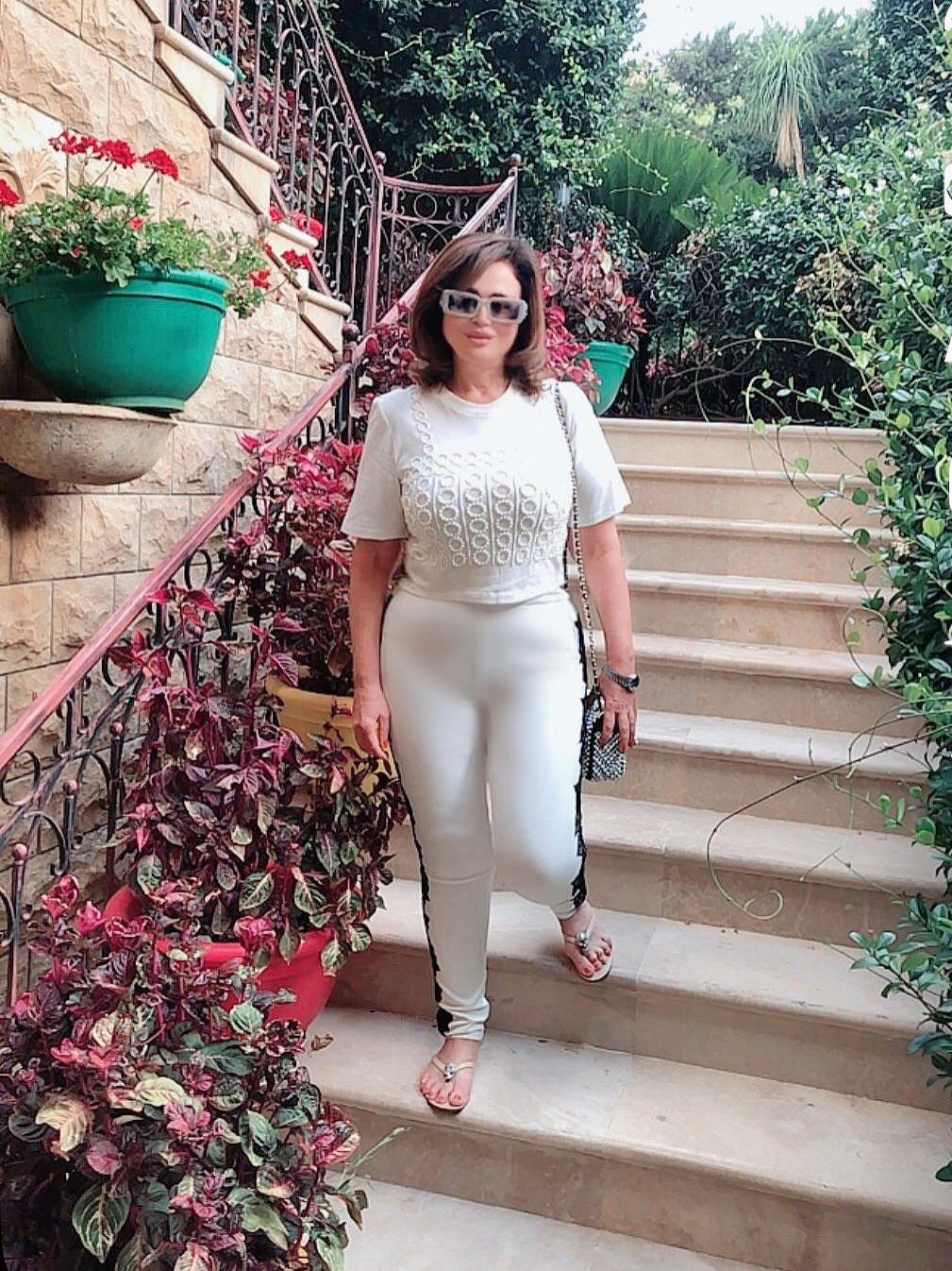 الفنانة الهام شاهين الفنانة الهام شاهين