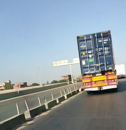 السيارة النقل المستخدمة السيارة النقل المستخدمة