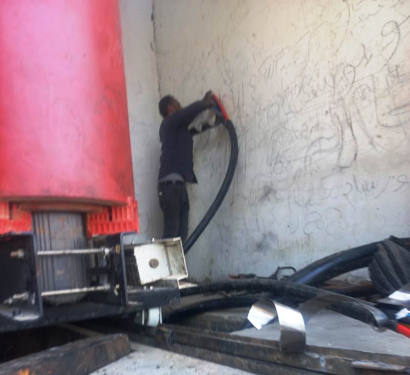 جانب من تركيب المحول