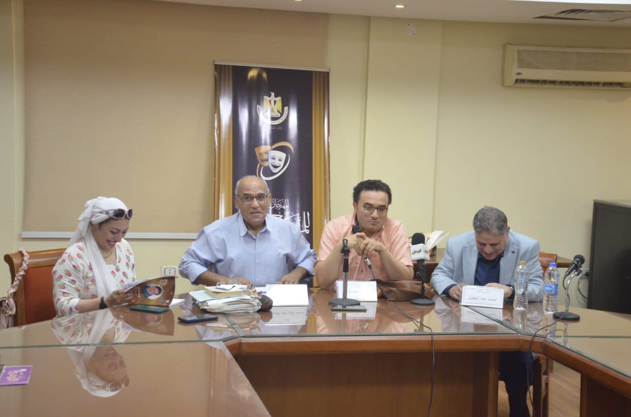 جانب من ندوة احمد عبد الجليل بالمهرجان القومى للمسرح (3)