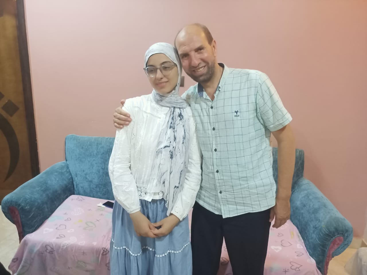 فرحة عارمة داخل منزل مريم إبراهيم الثانية جمهوريا علمى علوم بالمنوفية (7)