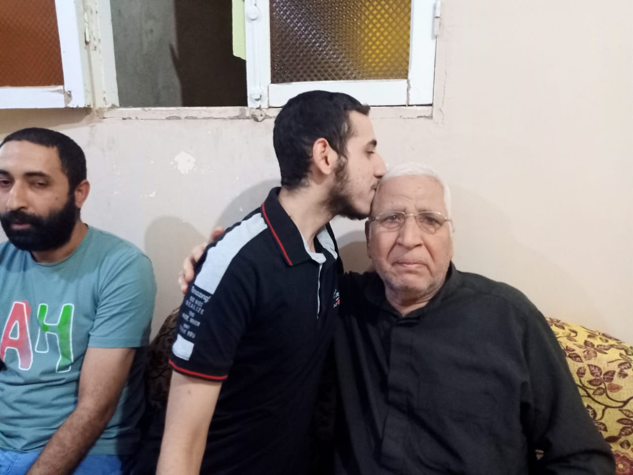 زغاريد وفرحة فى منزل الأولى علمى علوم ببنى سويف (5)