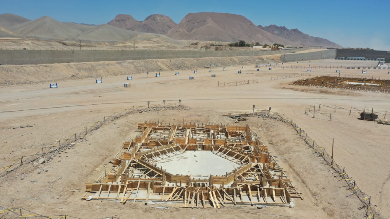 تنفيذ محطة متعددة الاغراض بميناء سفاجا البحري (3)