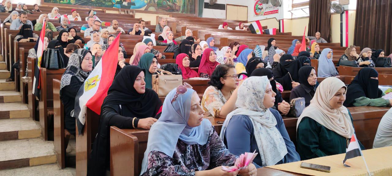 جانب من حضور ندوه الهيئة العامة للإستعلامات بالدقهلية