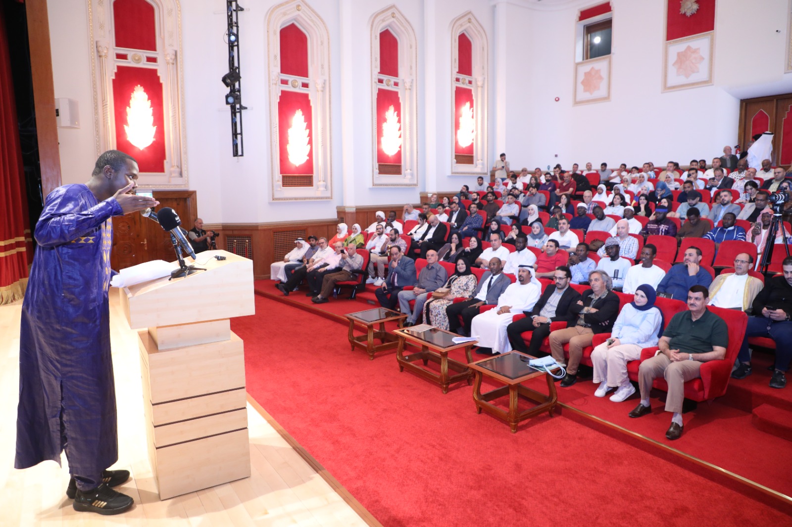 الأمسية الشعرية فى بيت الشعر بالشارقة