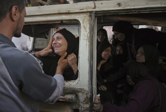 الغارات الإسرائيلية على غزة تقتل 21 شخصا على الأقل، بحسب السلطات الصحية (8)