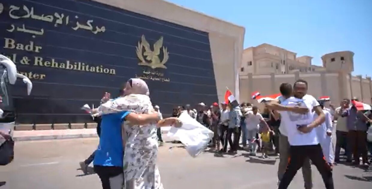 فرحة غامرة بالافراج عنهم (6)