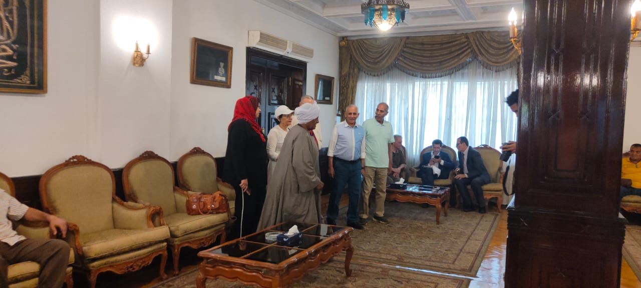 توافد المواطنين على ضريح الزعيم جمال  عبد الناصر لإحياء ثورة 23 يوليو  (4)
