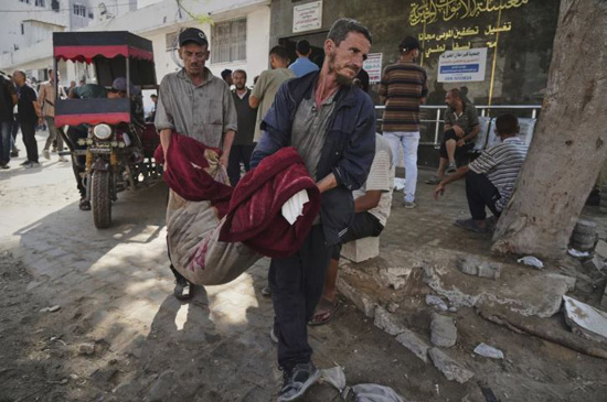 الغارات الإسرائيلية على غزة تقتل 21 شخصا على الأقل، بحسب السلطات الصحية (5)