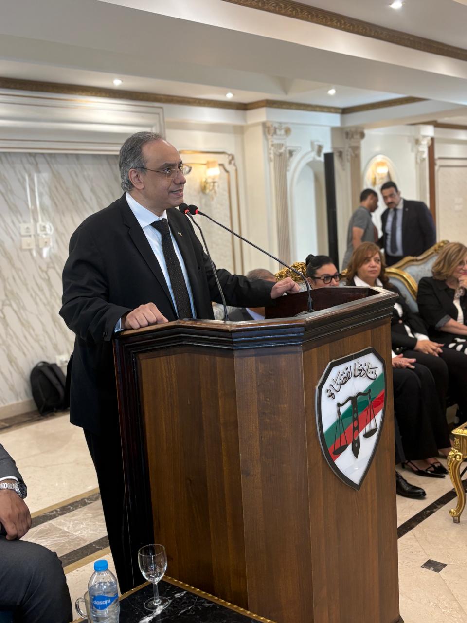 ندوة القيم والتقاليد القضائية