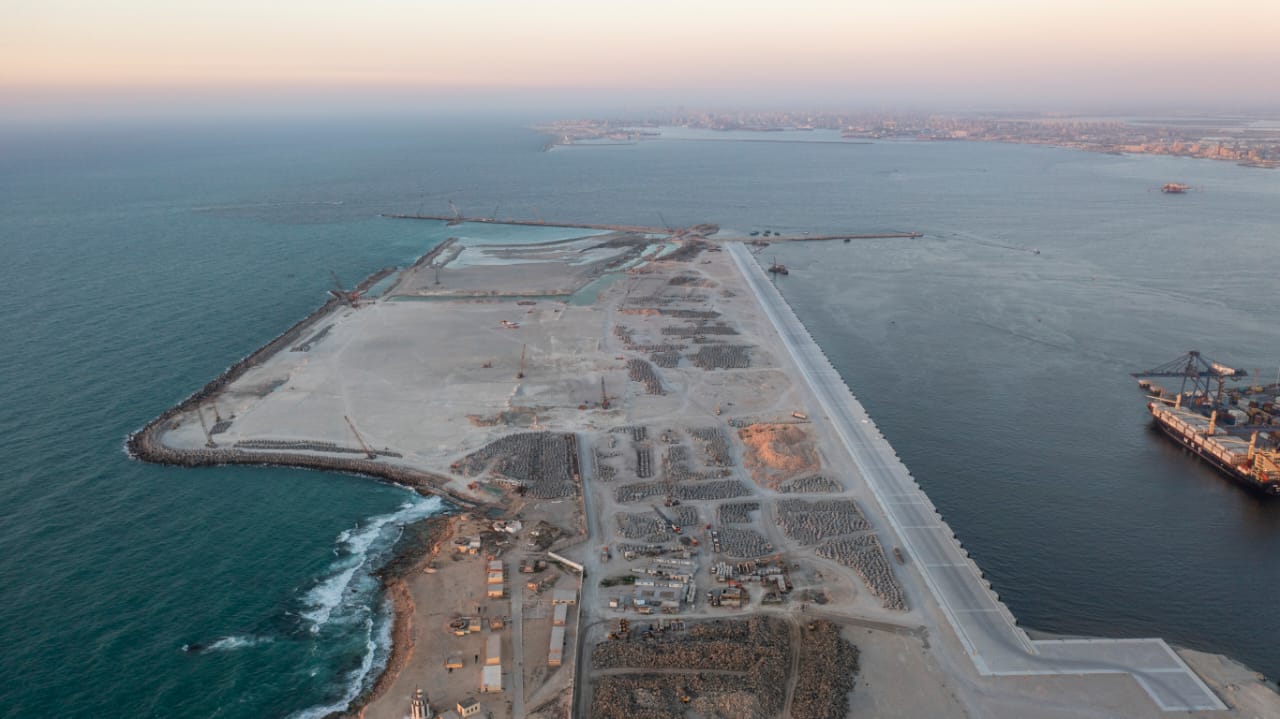 محطة تحيا مصر 2 متعددة الأغراض بميناء الدخيلة (1)