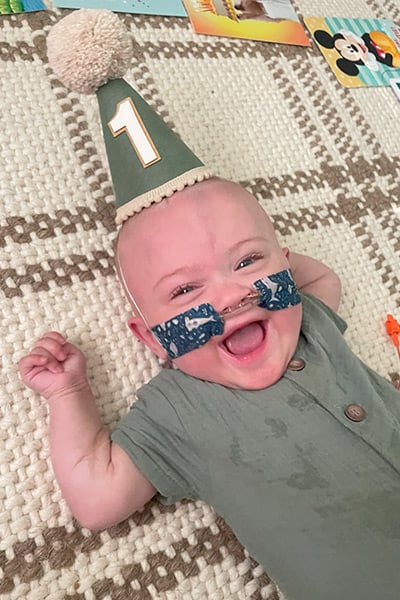 nash-keen-most-premature-baby-with-birthday-hat-on-his-first-birthday