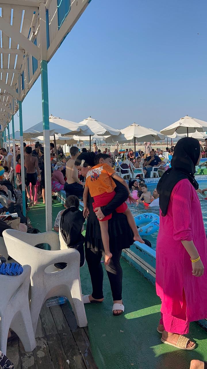 اقبال كبير علي المنتجعات في جمصة اقبال كبير علي المنتجعات في جمصة