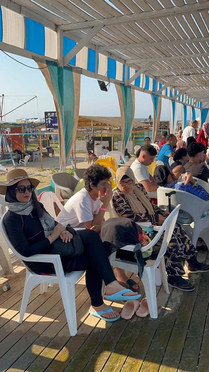 زحام داخل منتجعات جمصة زحام داخل منتجعات جمصة