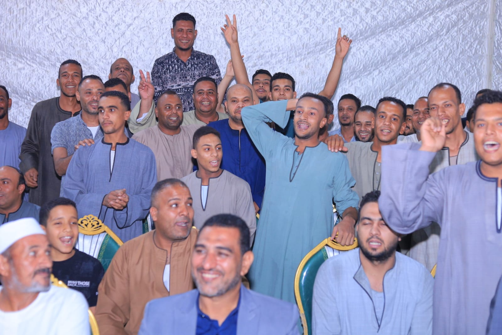 شباب الأقصر فى حضور مؤتمرات التحالف الوطنى شباب الأقصر فى حضور مؤتمرات التحالف الوطنى