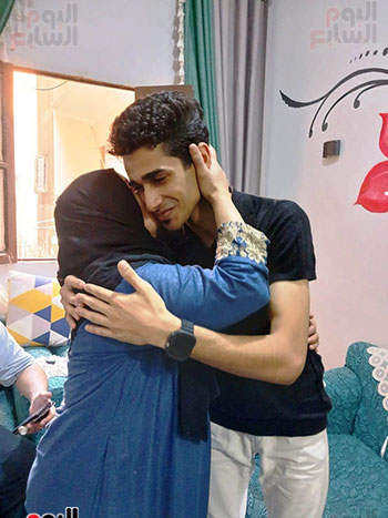 الطالب-مع-زوجة-عمه الطالب-مع-زوجة-عمه