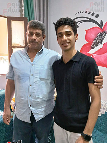 الطالب-مع-عمه الطالب-مع-عمه